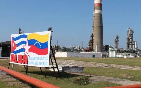 PDVSA與康菲石油公司陷入絕望的競爭，以阻止衰落