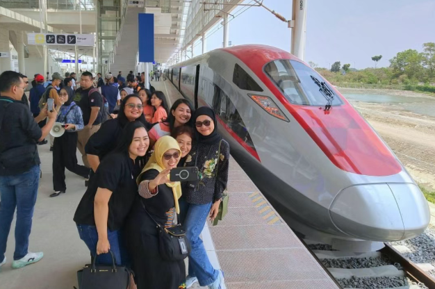 印尼加快雅萬高鐵泗水延伸線可行性研究，列入國(guó)家交通發(fā)展優(yōu)先事項(xiàng)