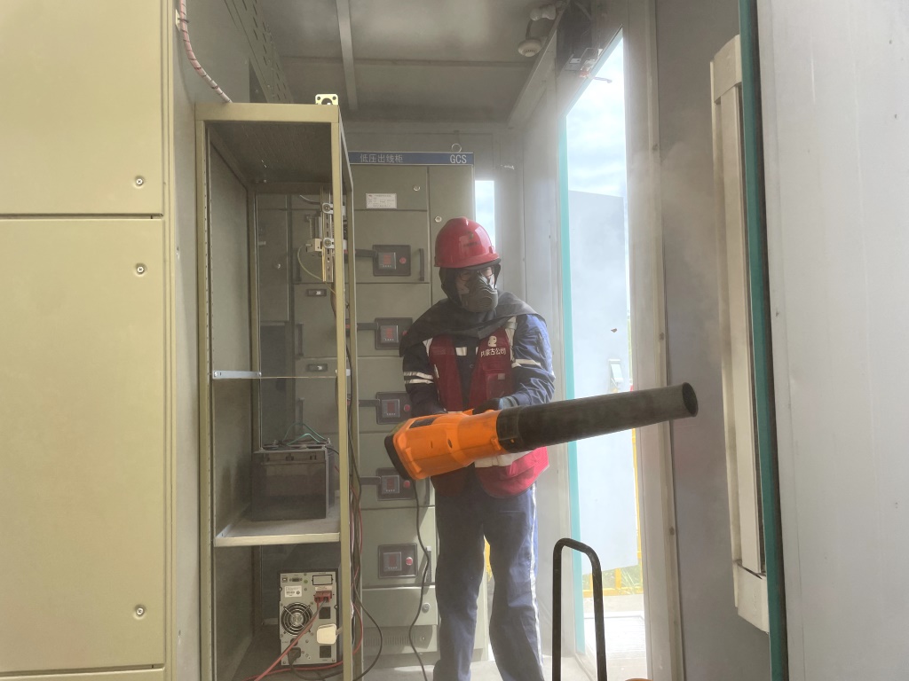 扎哈淖爾煤業(yè)公司:變壓器“煥新”守護電力安全