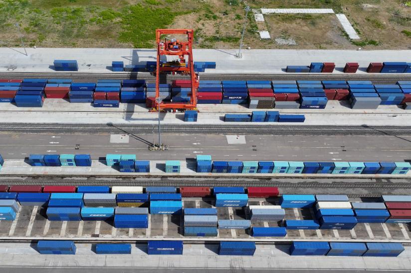 中歐班列“東通道”今年累計通行突破3000列 運貨超30萬標(biāo)箱