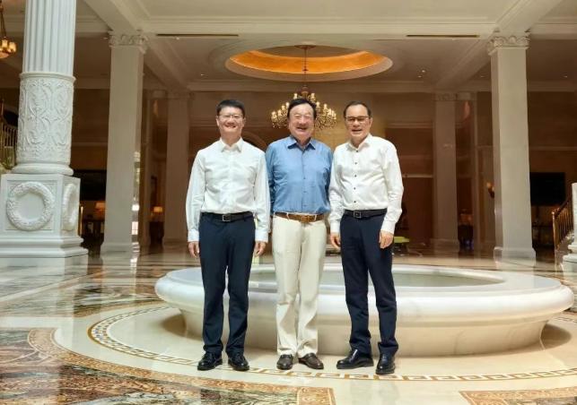 中國(guó)長(zhǎng)安汽車(chē)集團(tuán)董事長(zhǎng),拜訪任正非