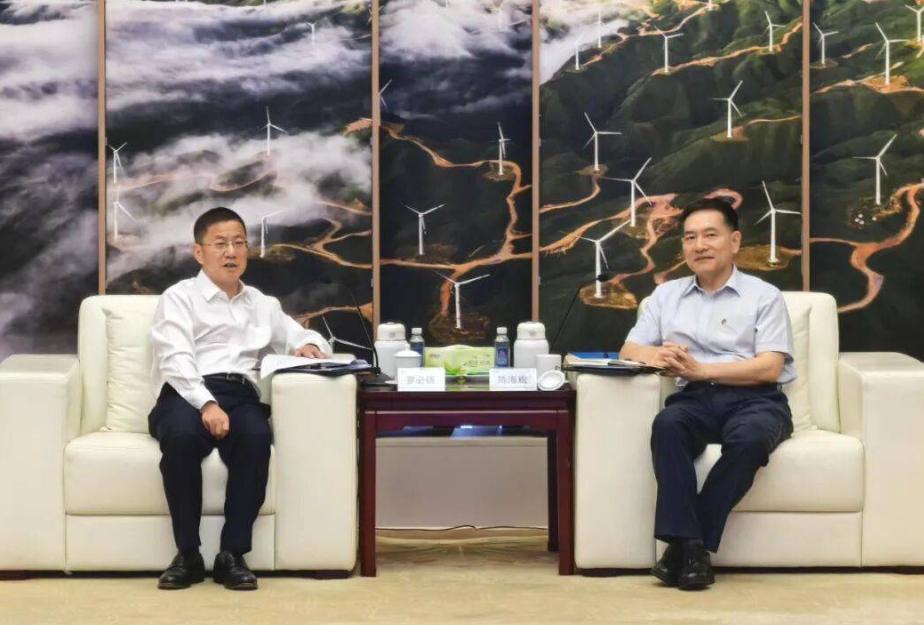 中國(guó)能建羅必雄拜訪(fǎng)國(guó)家電投黨組成員、副總經(jīng)理陳海斌