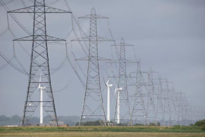 英國能源新規(guī):2026年要求供應(yīng)商提供更低固定收費(fèi)電價(jià)