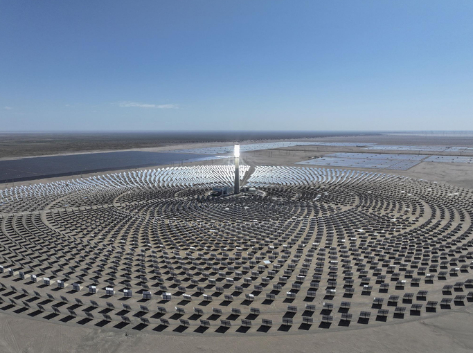 青海海西開工建設(shè)350兆瓦塔式光熱發(fā)電項(xiàng)目