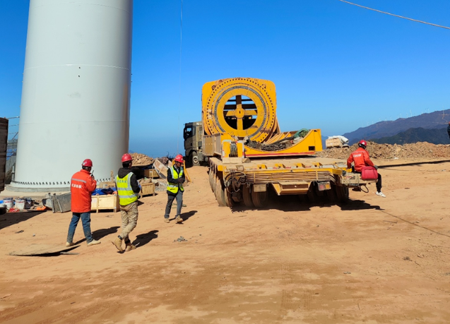 歐陽(yáng)海風(fēng)電場(chǎng)二期項(xiàng)目風(fēng)機(jī)吊裝進(jìn)入收尾階段